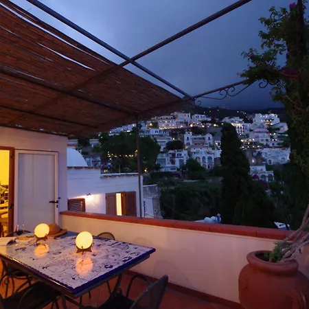 Semesterbostad La Casa Di Anita Positano